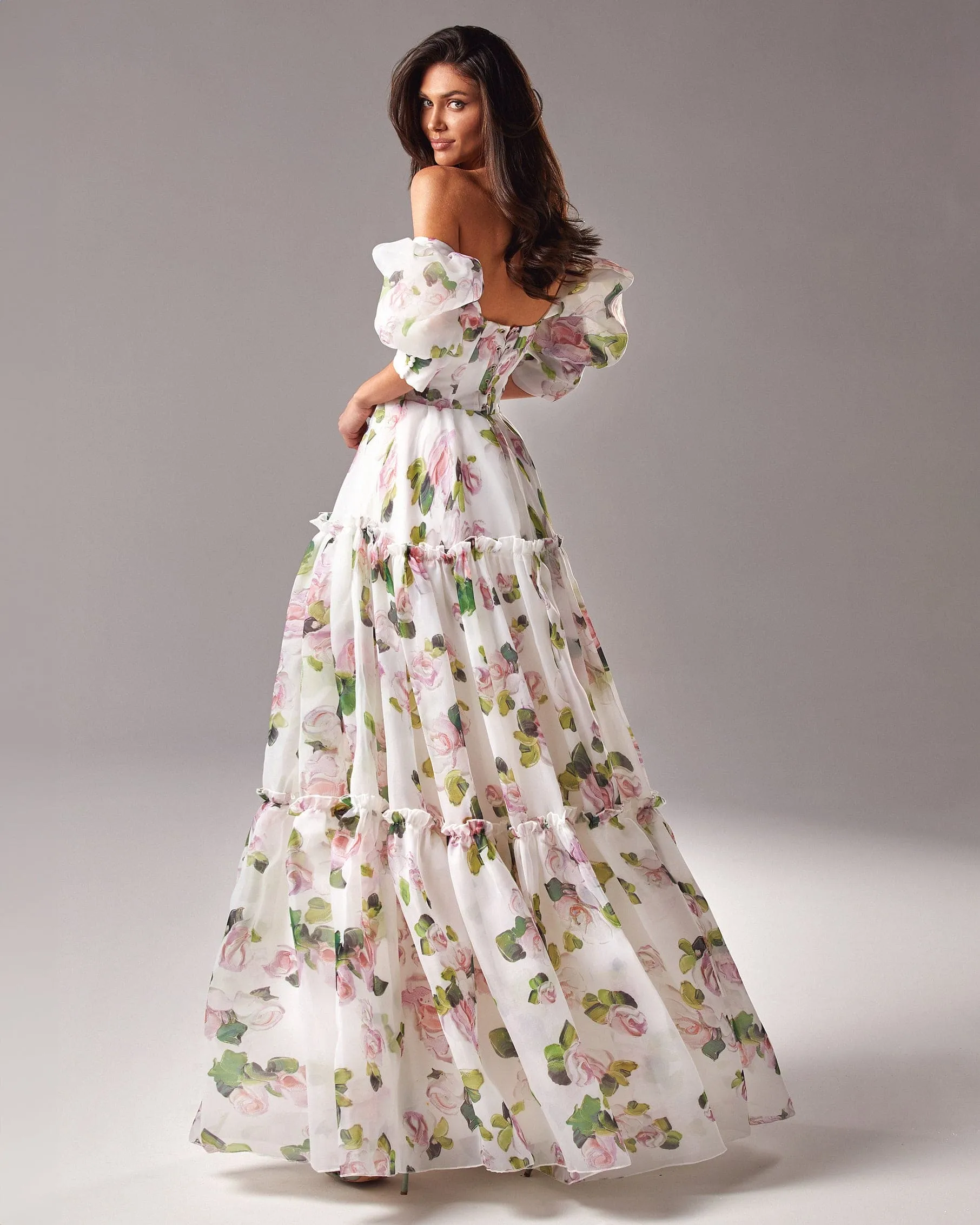 Apple Blossom Feminine voluminous sheer sleeves dress