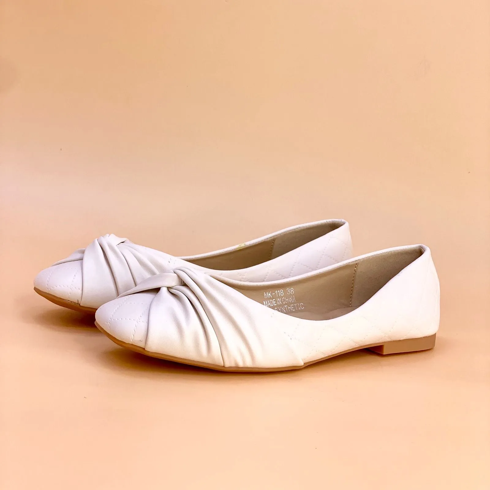 NEW ,  WOMEN FLAT SHOES W239