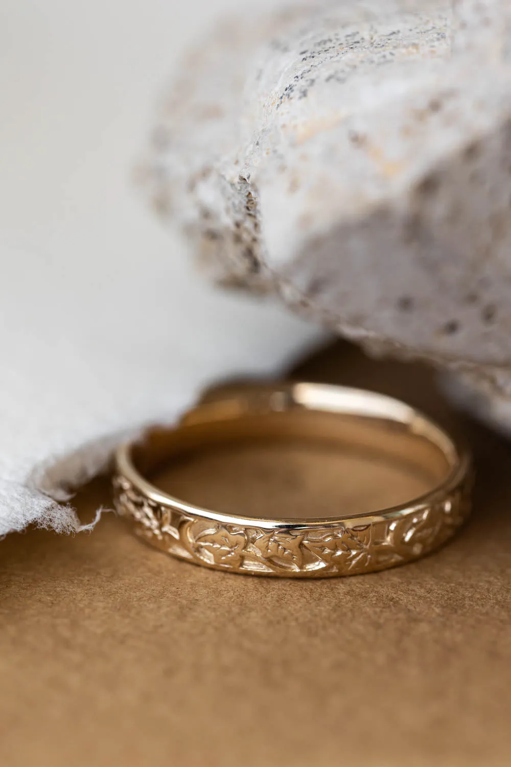 READY TO SHIP: Ivy leaves wedding band in 14K yellow gold, comfort fit ring 4 mm, RING SIZE 10 US